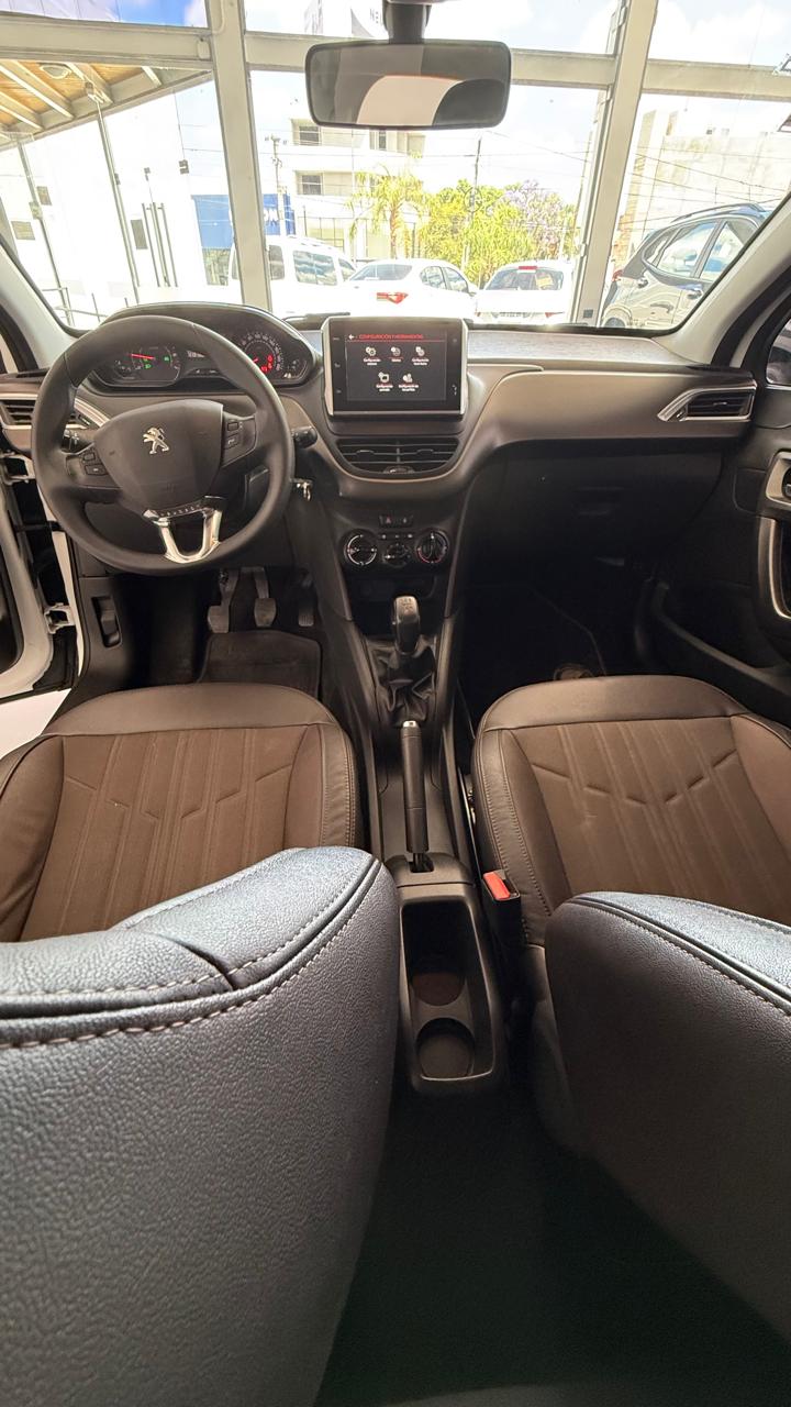 Peugeot 2008 1.6 crossway l18