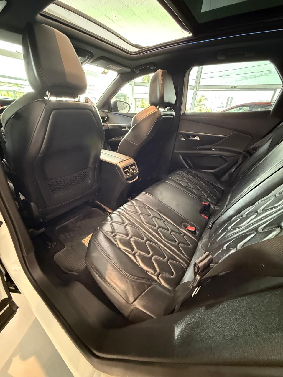 Peugeot 3008 1.6 GT Line Tiptronic l17