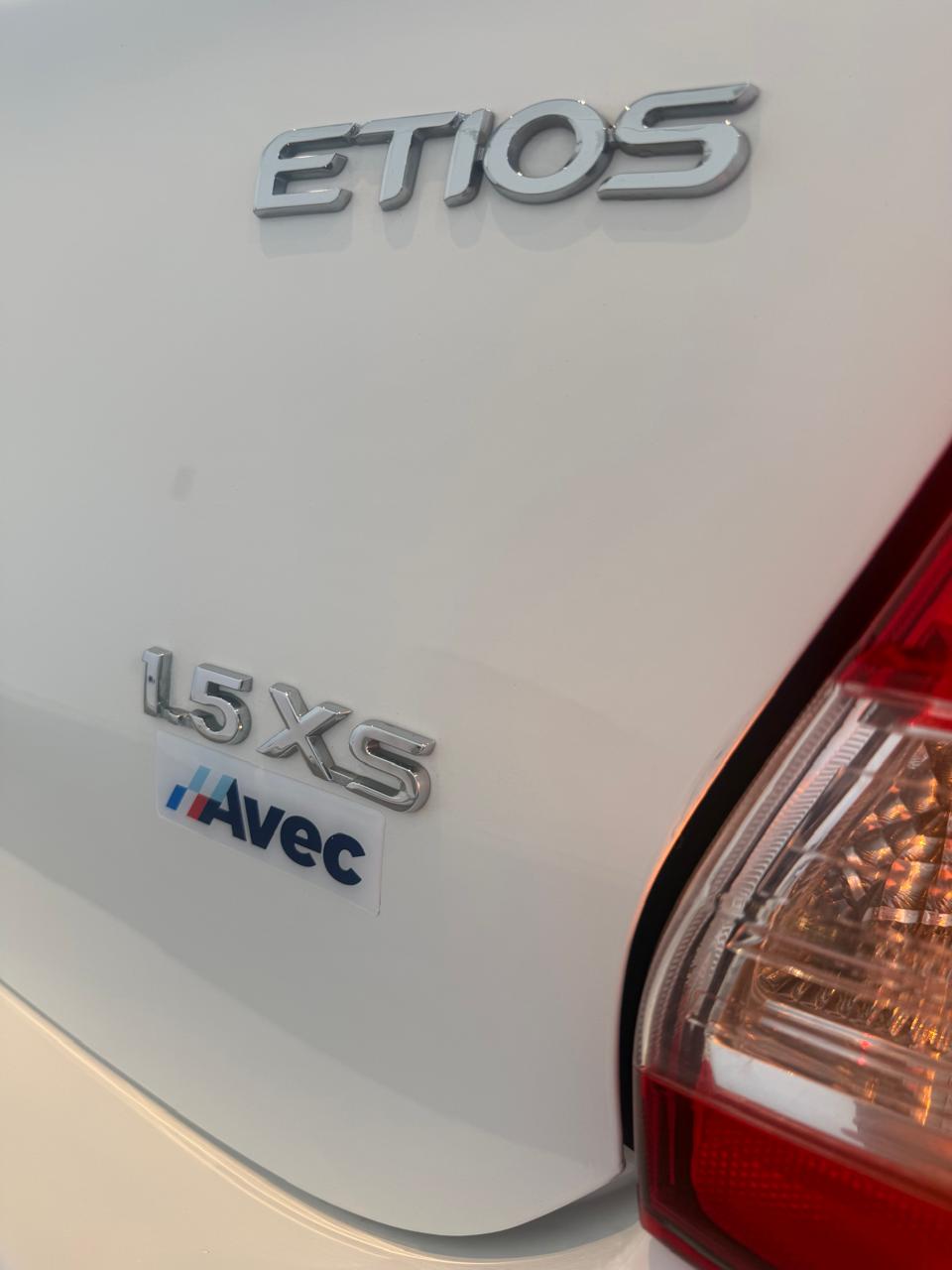 Toyota Etios 1.5 x MT6 4P