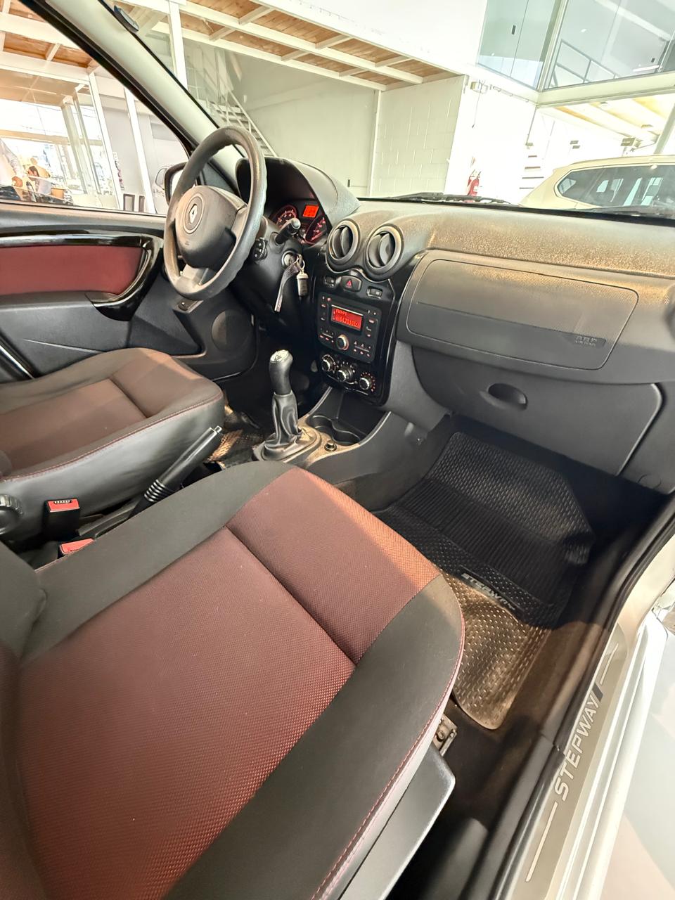 Renault Sandero Stepway 1.6 dynamique l11