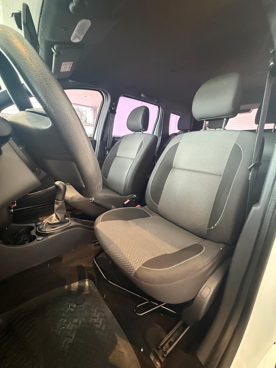Renault Duster 1.6 4×2 Dynamique l15