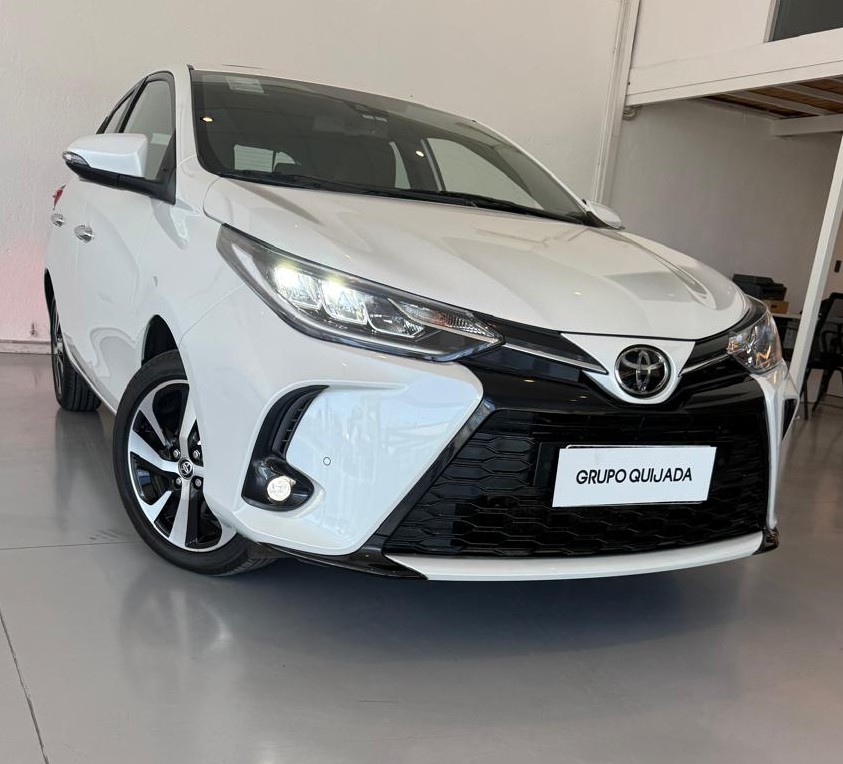 Toyota Yaris 1.5 s CVT 5P