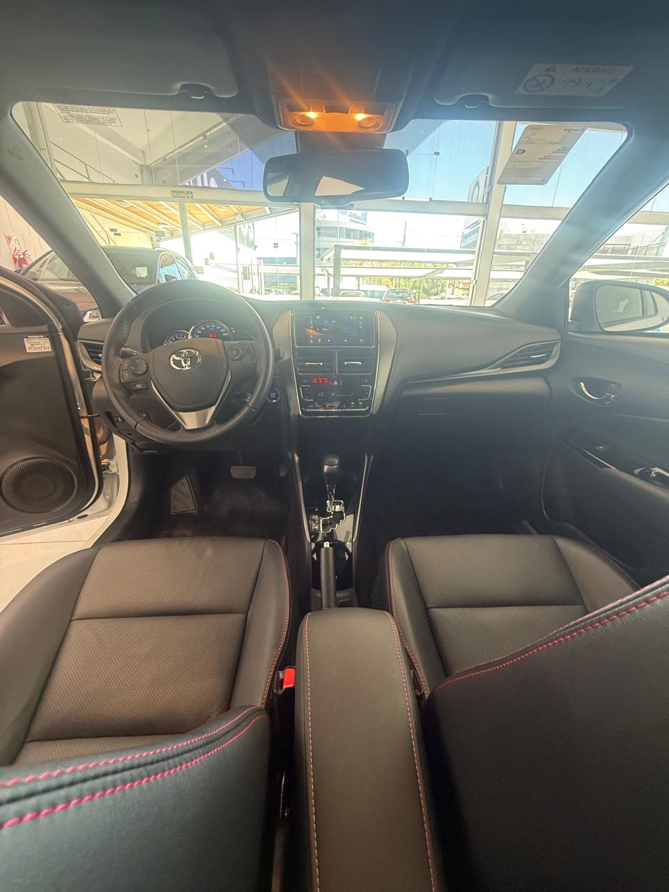 Toyota Yaris 1.5 s CVT 5P