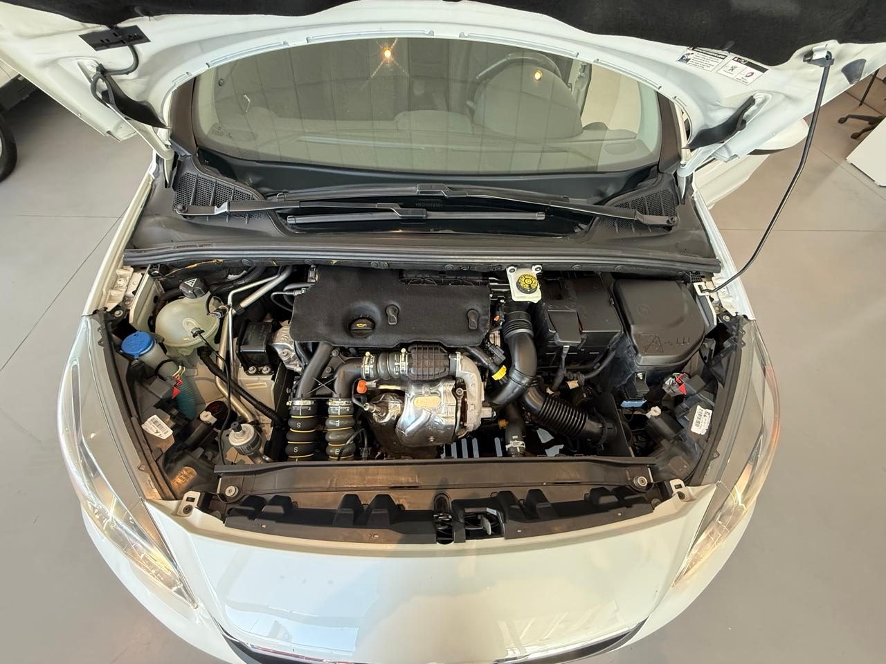 Peugeot 308 1.6 HDI Feline