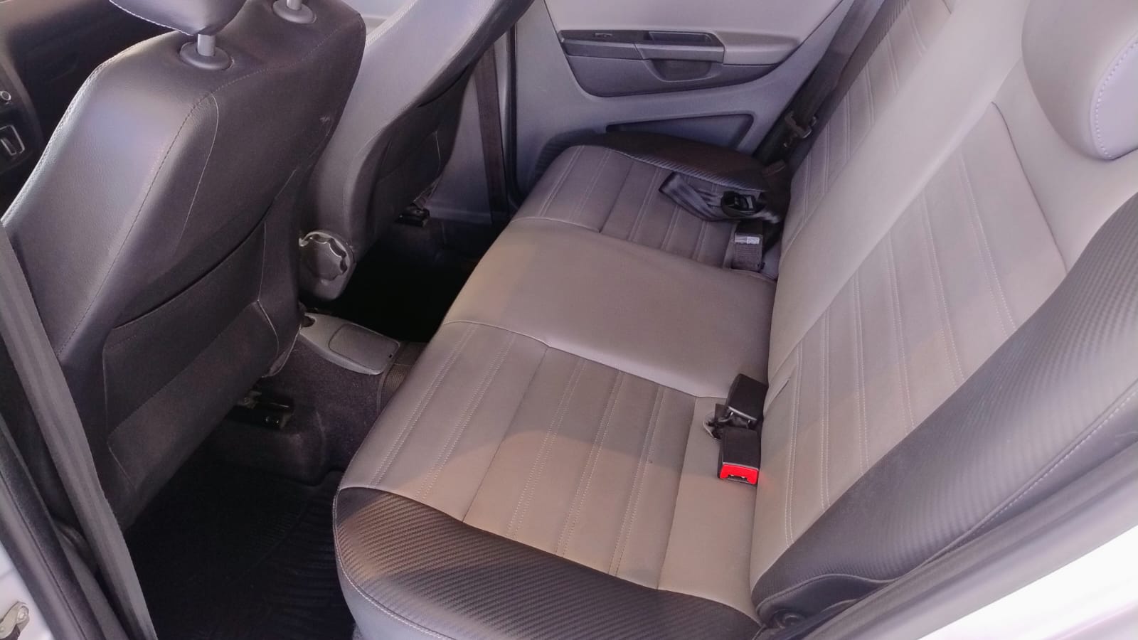 Volkswagen Suran 1.6 Highline i Motion l15