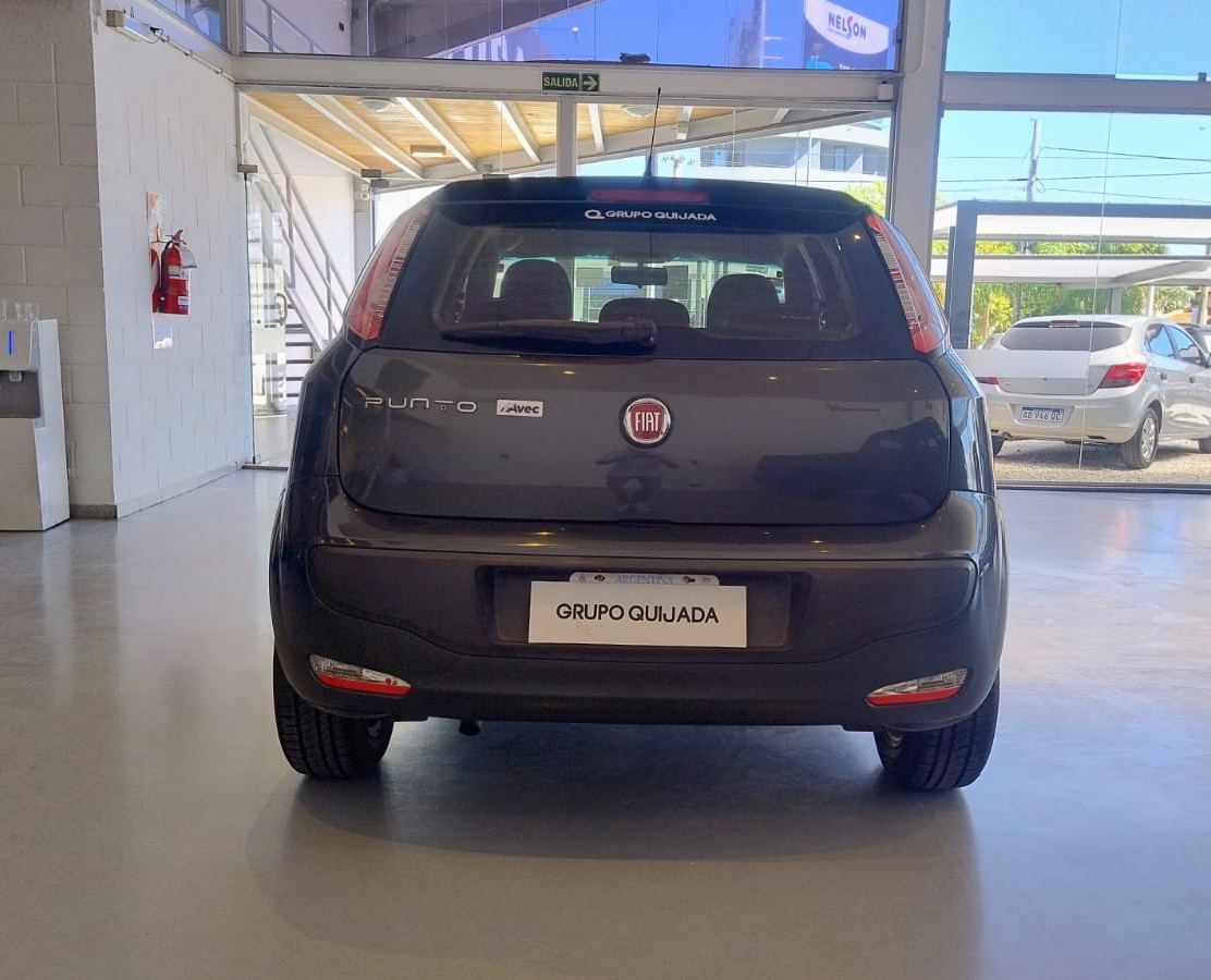 Fiat Punto 1.4 Attractive Uconnect l15